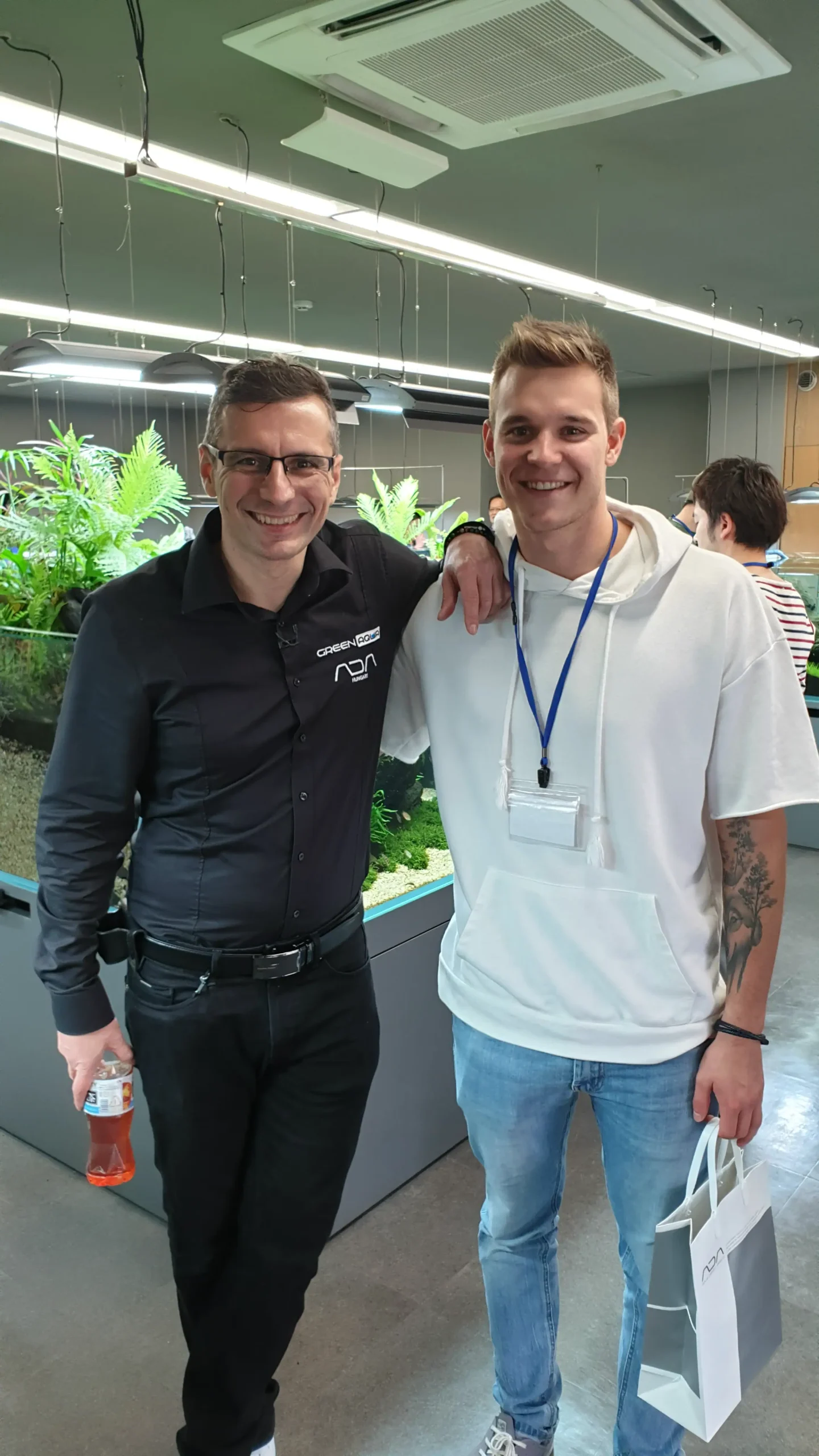 Wolfie Akawria- Projektownie i montaż akwariów